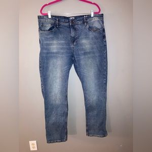 NWOT IZOD Relax Fit Jeans